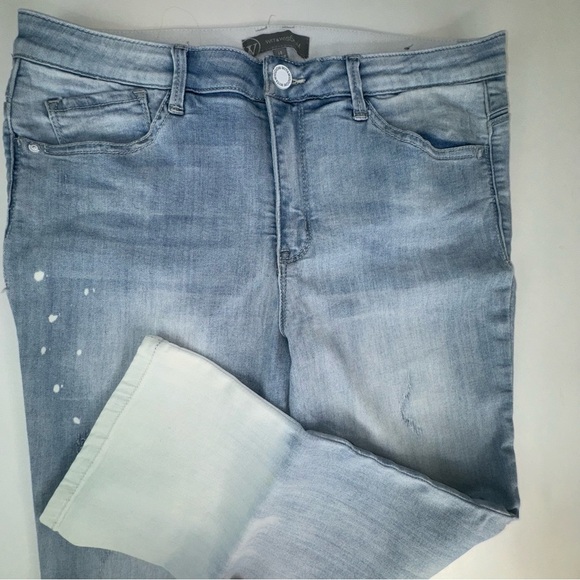 Wit & Wisdom Ab’Solution High Waist Dipped Girlfriend Jeans - Picture 5 of 17